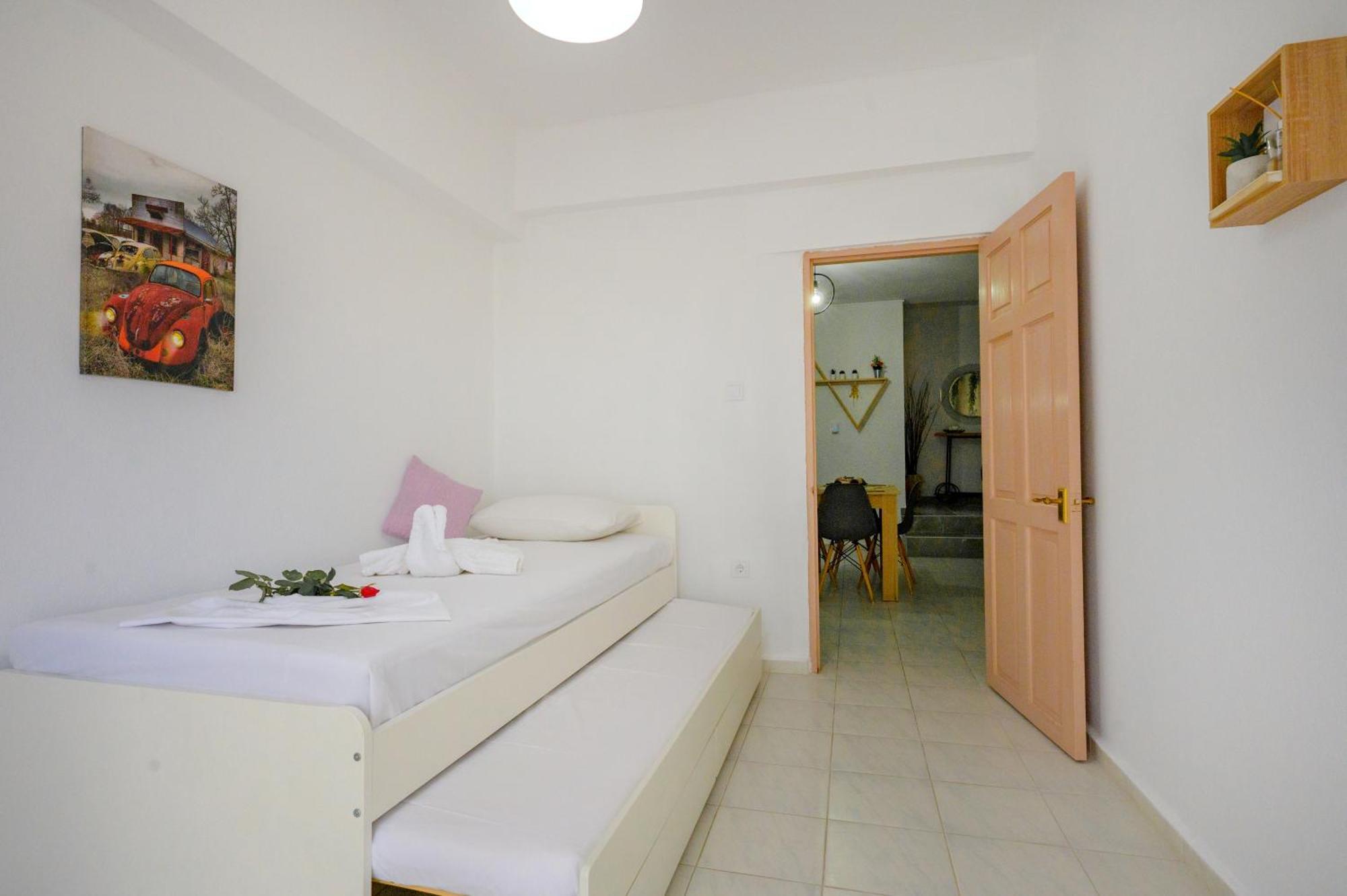 Michael'S Apartment'S Nea Roda Dış mekan fotoğraf