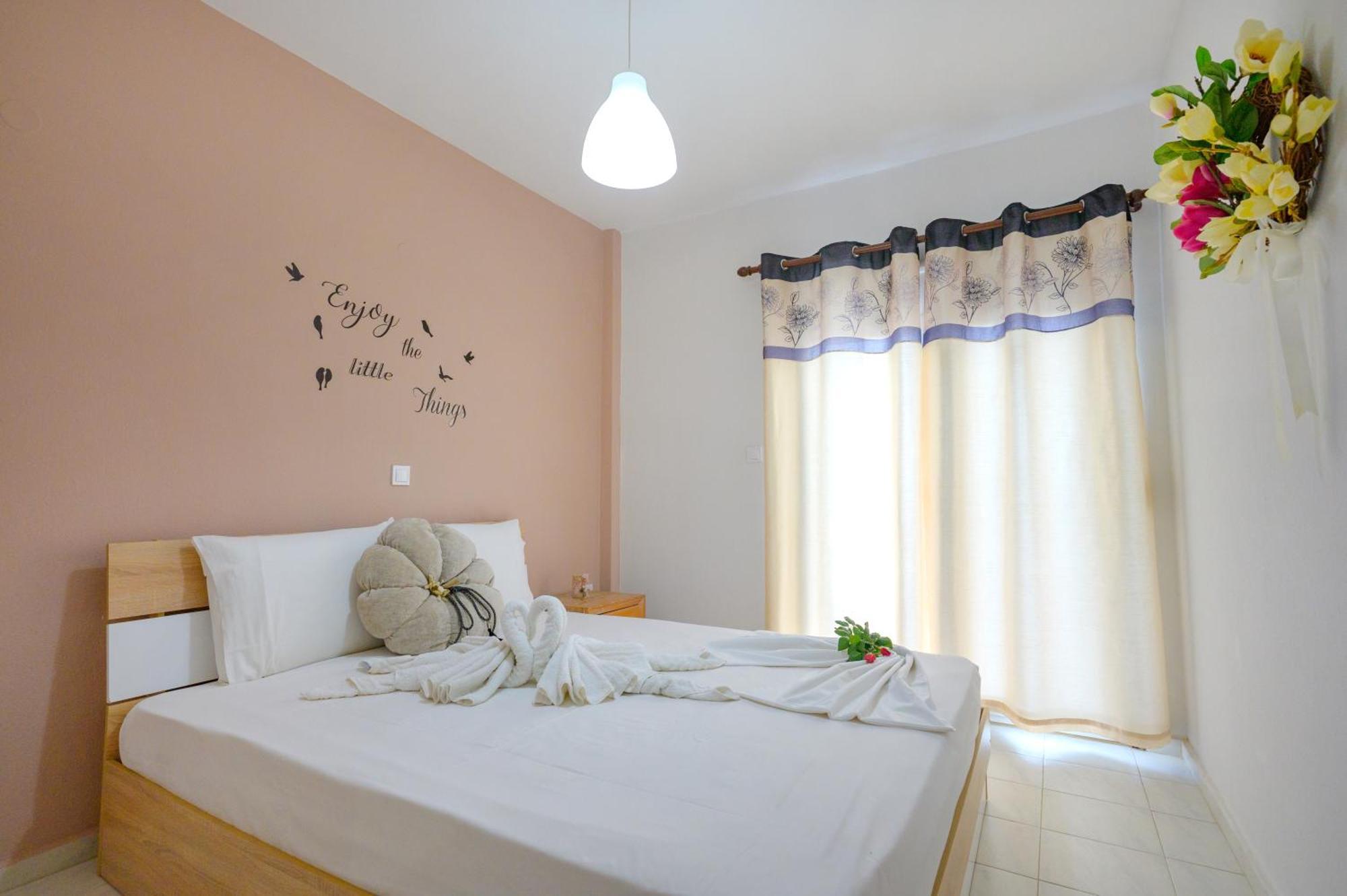 Michael'S Apartment'S Nea Roda Dış mekan fotoğraf